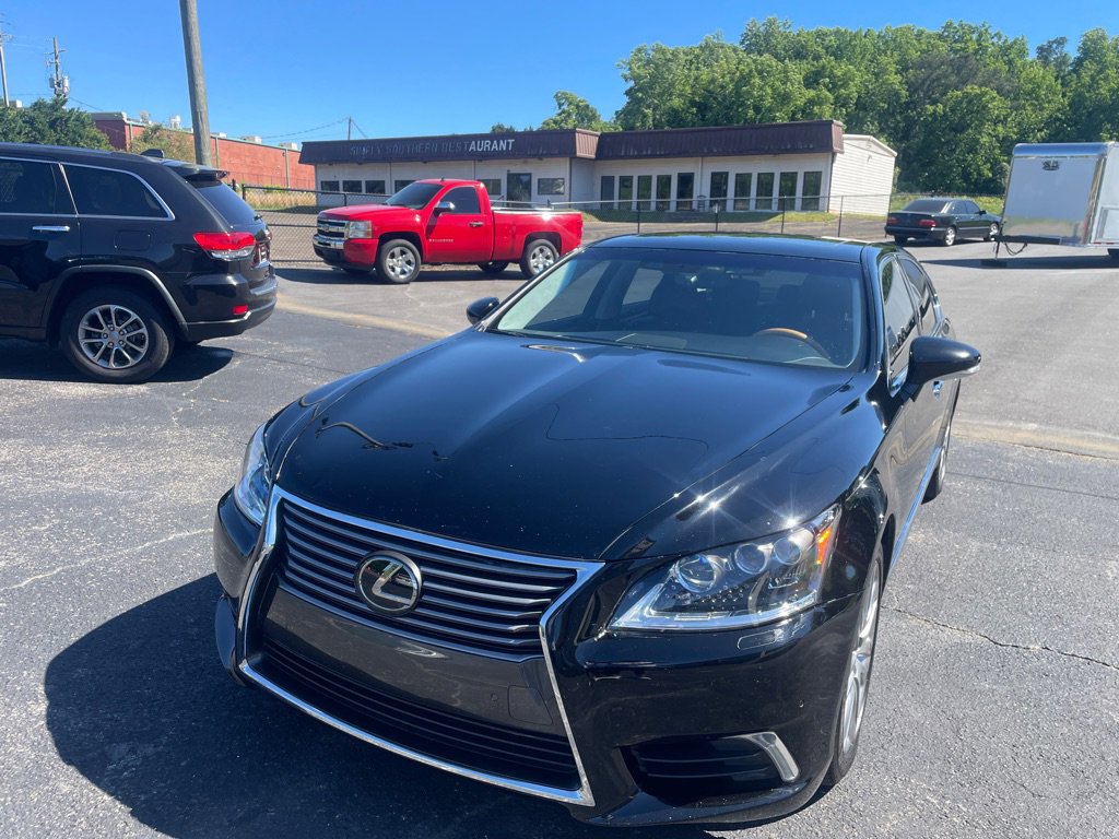 Used 2015 Lexus LS 460 L w/ Ultra Luxury Package RWD image 1