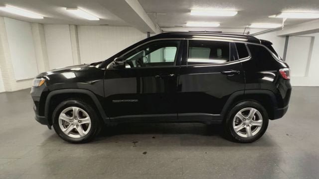 Used 2024 Jeep Compass Latitude AWD/4WD image 5