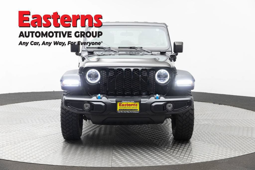Used 2023 Jeep Wrangler Unlimited w/ Cold Weather Group AWD/4WD image 2