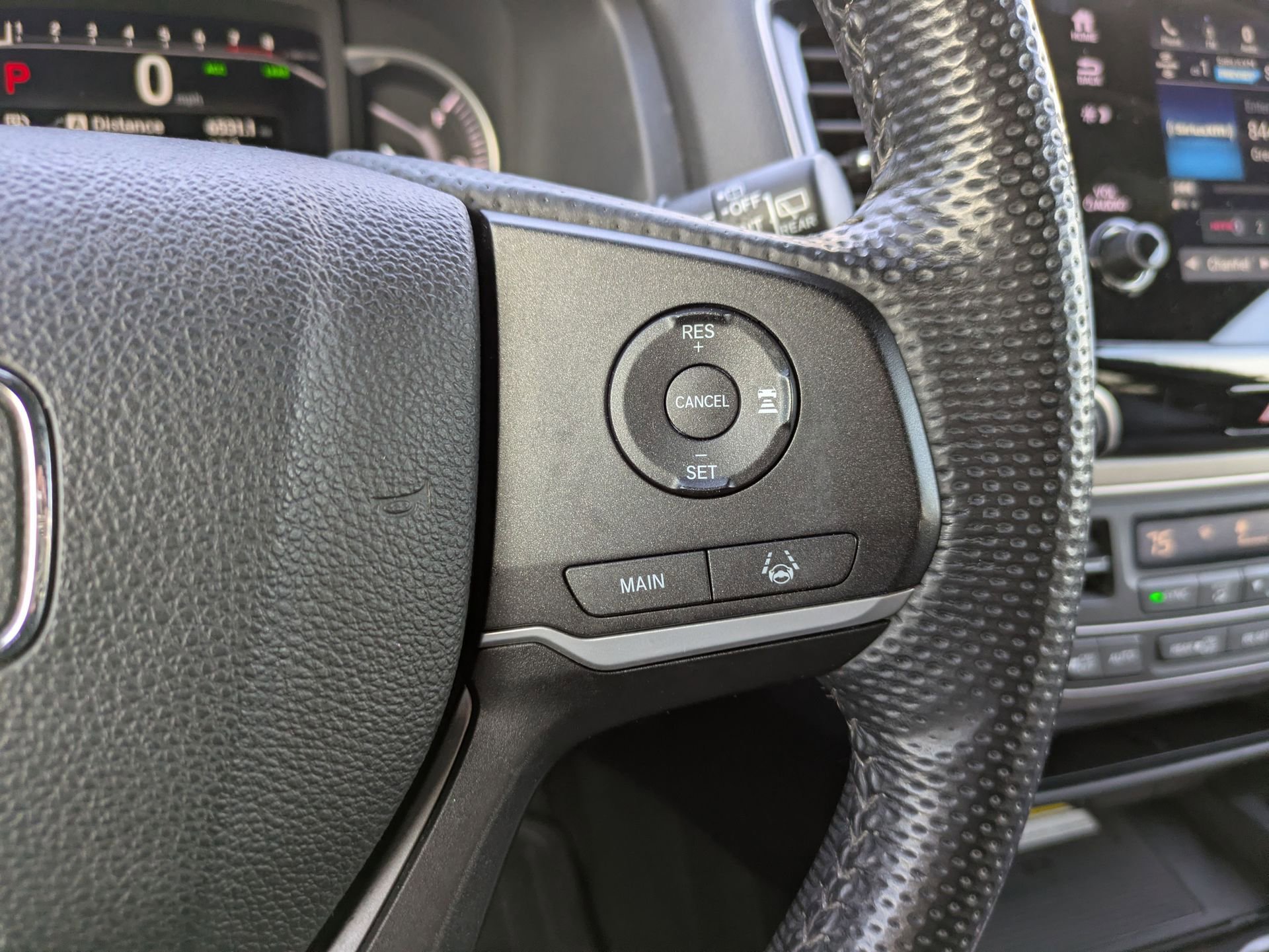 Used 2023 Honda Passport EX-L image 31