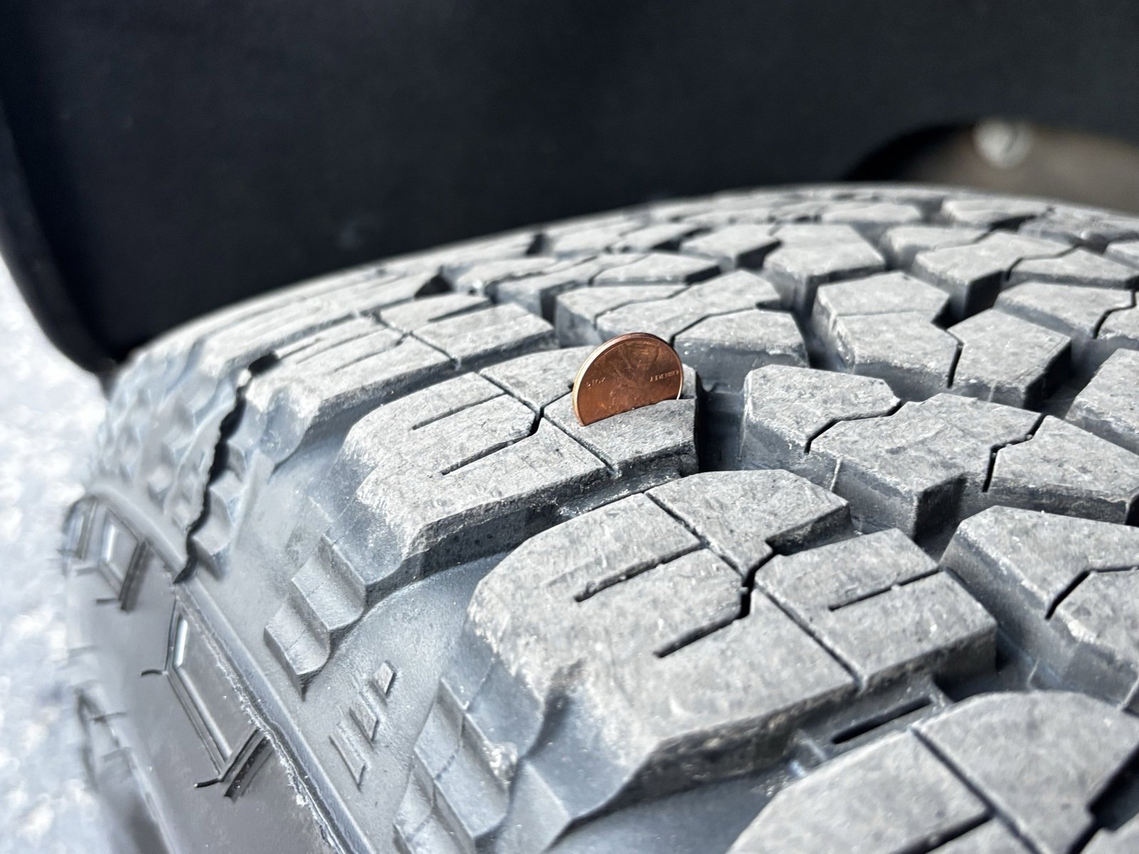 Used 2023 Chevrolet Silverado 2500 High Country w/ Safety Package II image 15