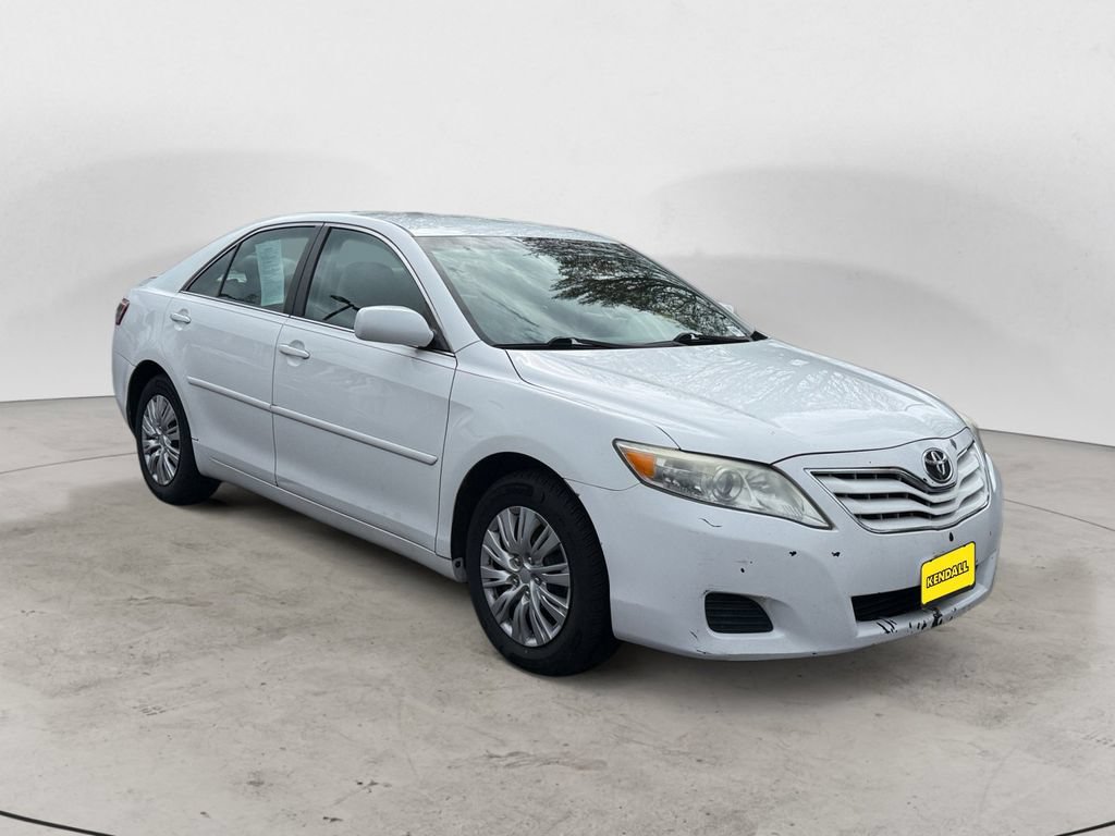 Used 2011 Toyota Camry LE FWD image 7