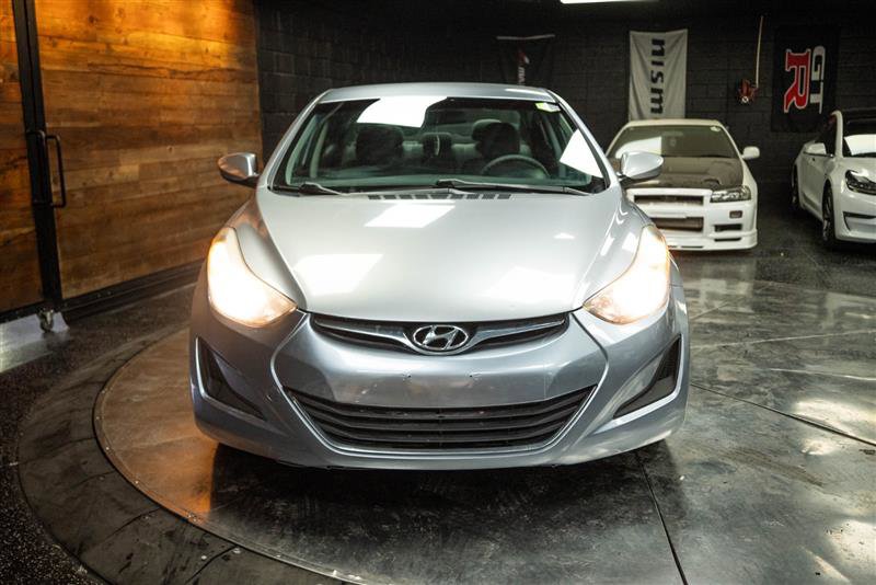 Used 2015 Hyundai Elantra SE FWD image 4