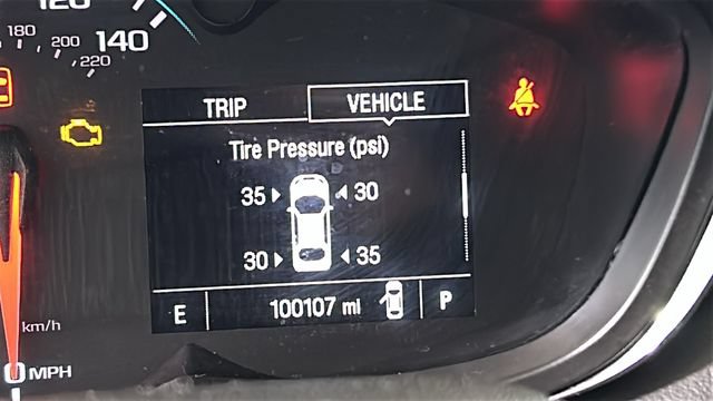 Used 2017 Chevrolet Trax LT w/ LT Convenience Package FWD image 19