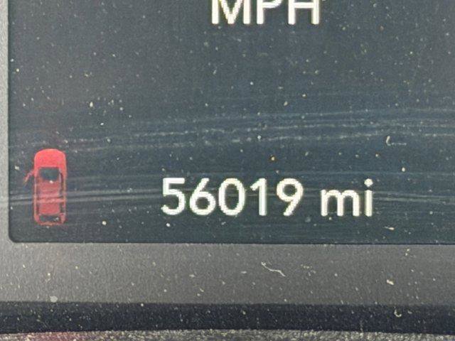 Used 2023 Chrysler Voyager LX FWD image 23