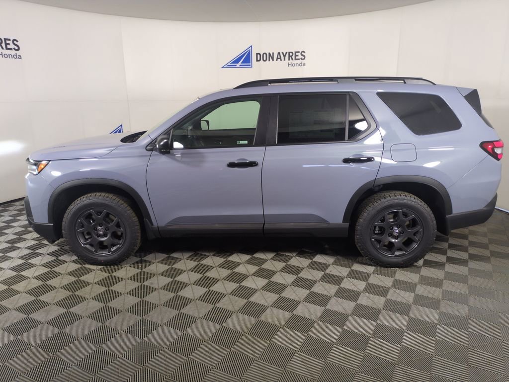 New 2026 Honda Pilot TrailSport image 2