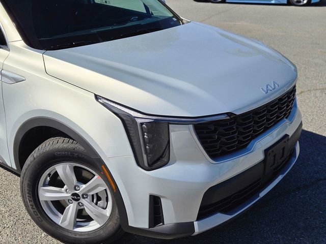 New 2026 Kia Sorento LX image 4
