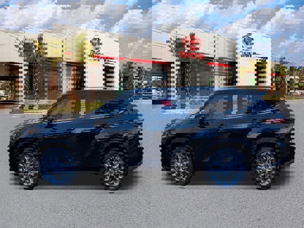 New 2026 Toyota Highlander Limited image 8