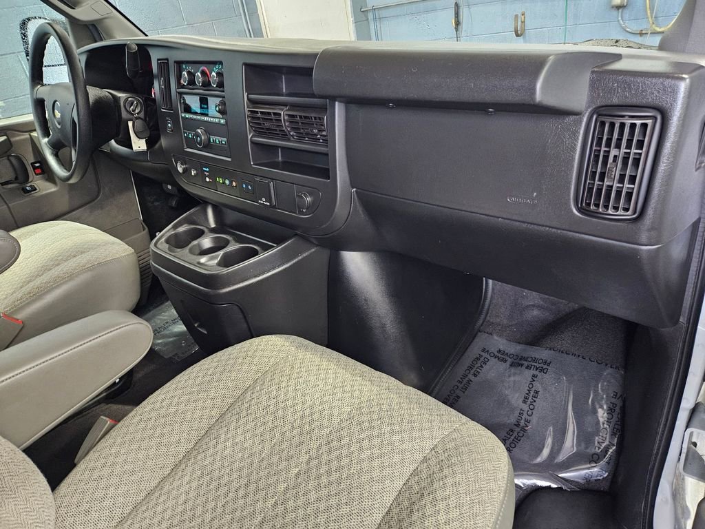 Used 2020 Chevrolet Express 3500 LT w/ LT Preferred Equipment Group image 36