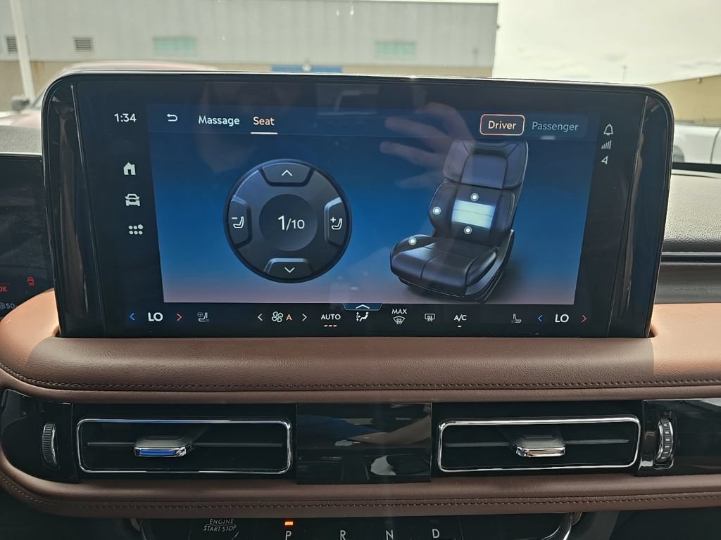 Used 2025 Lincoln Aviator Reserve w/ Luxury Package AWD/4WD image 39