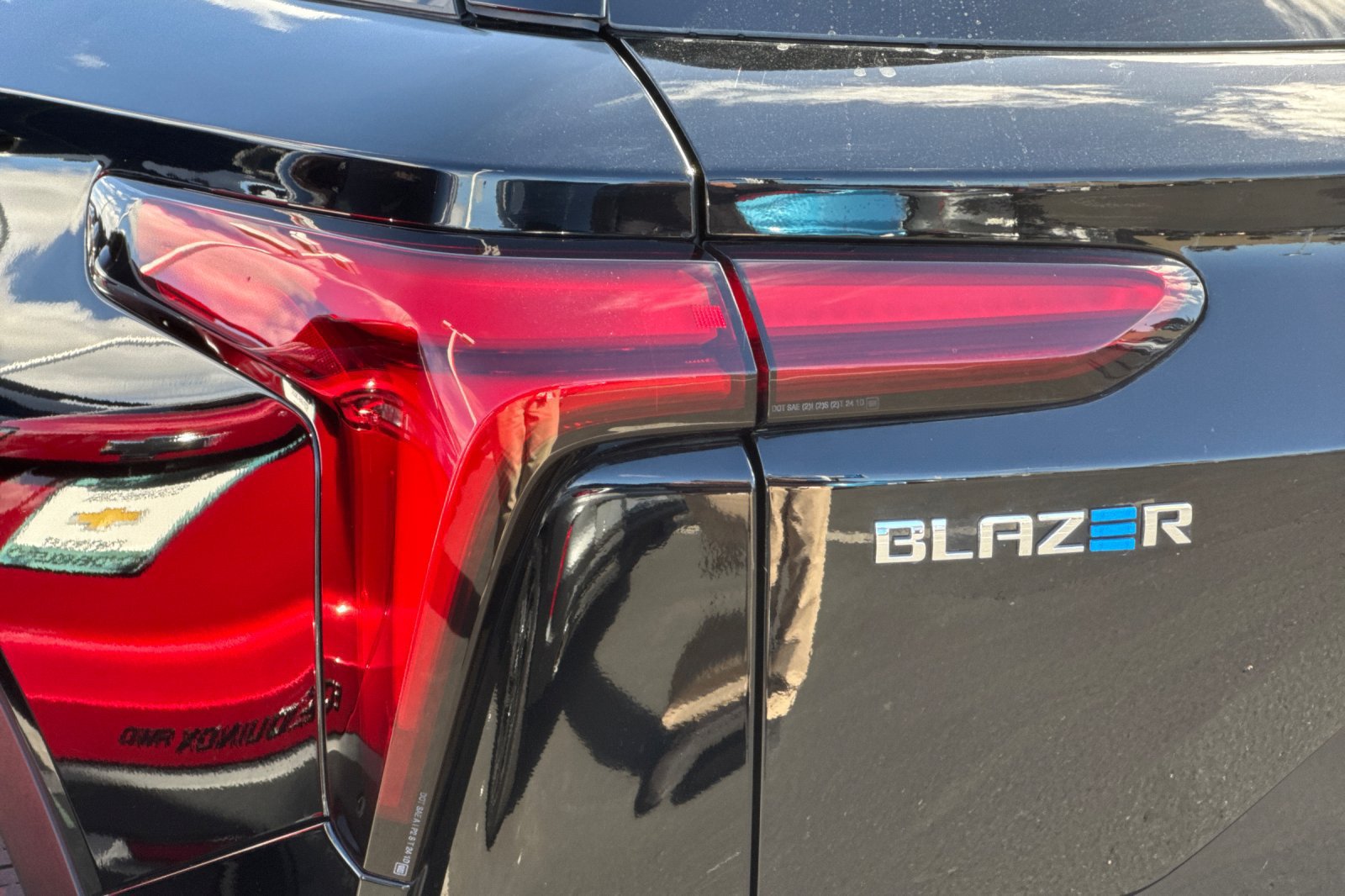 Used 2024 Chevrolet Blazer EV LT AWD/4WD image 46