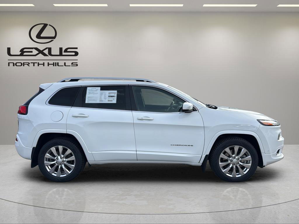 Used 2018 Jeep Cherokee Overland w/ Technology Group image 4