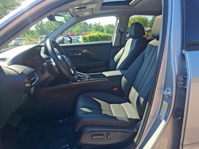 Used 2025 Acura ADX FWD image 15