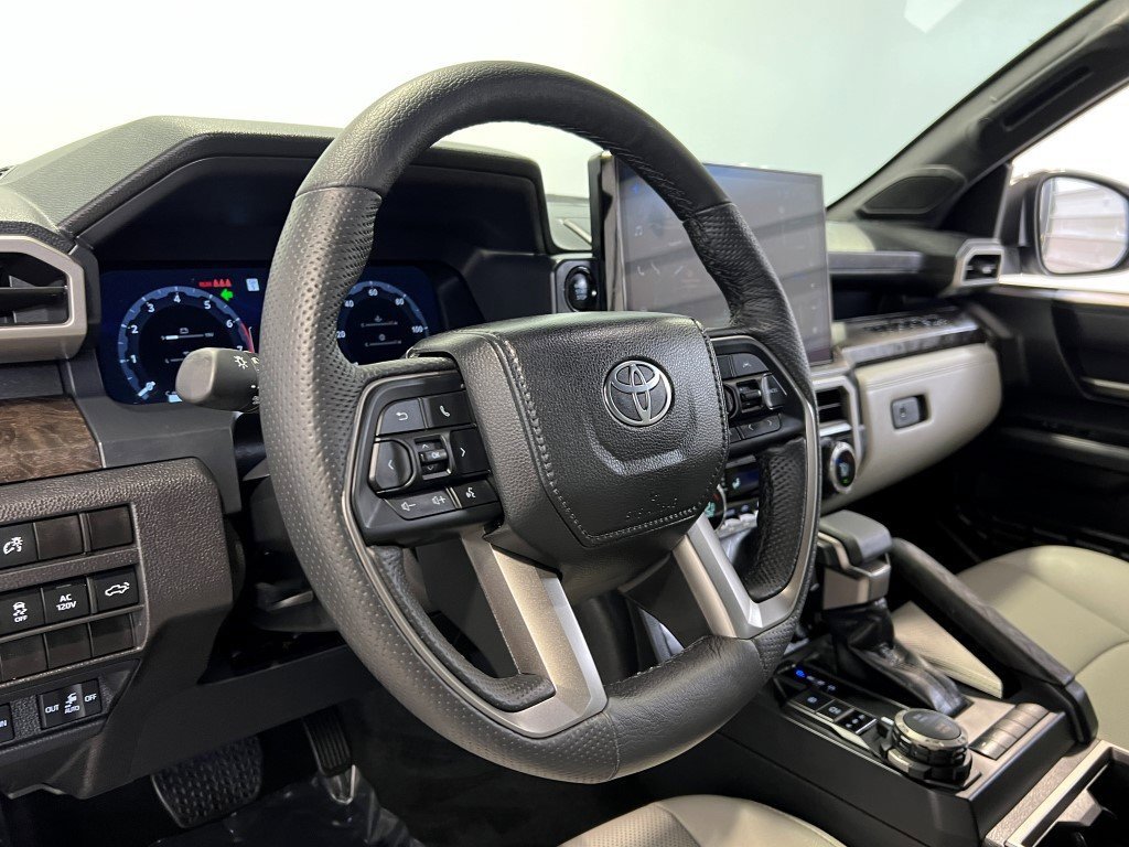 Used 2025 Toyota Tacoma Limited image 23