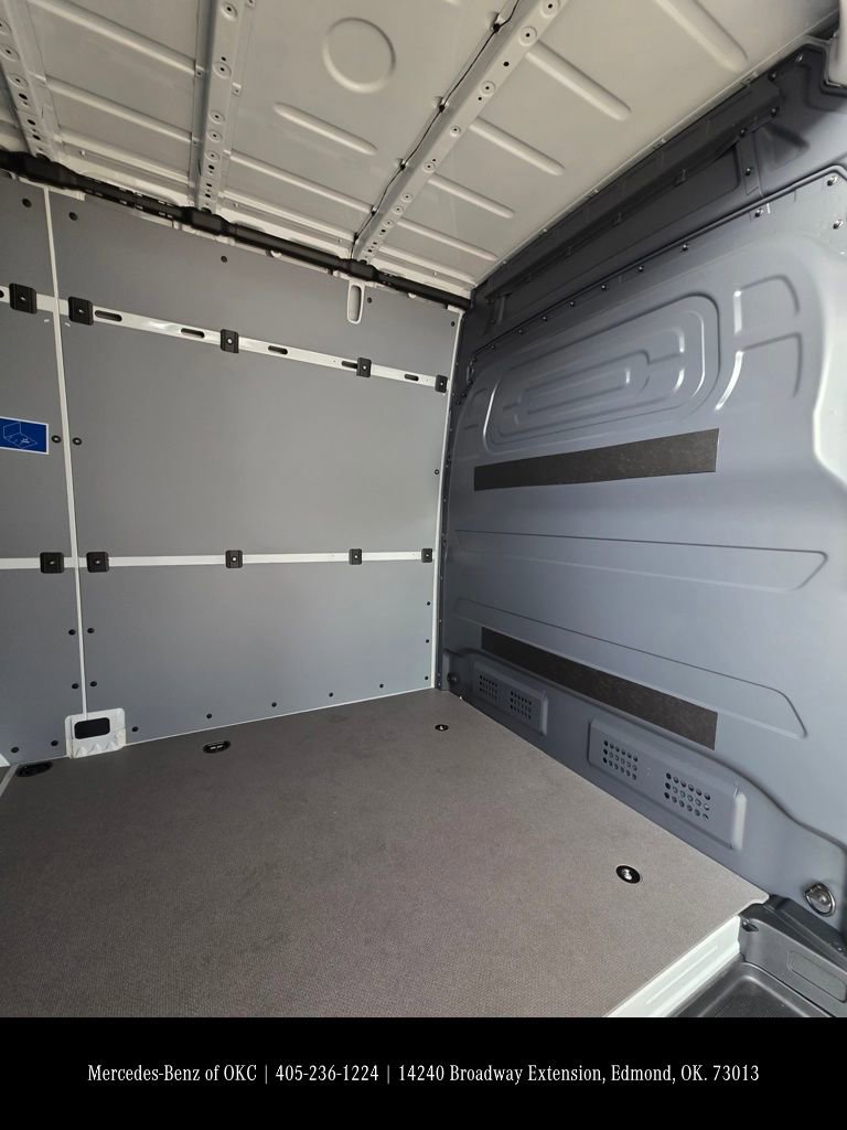 New 2026 Mercedes-Benz Sprinter 2500 image 9