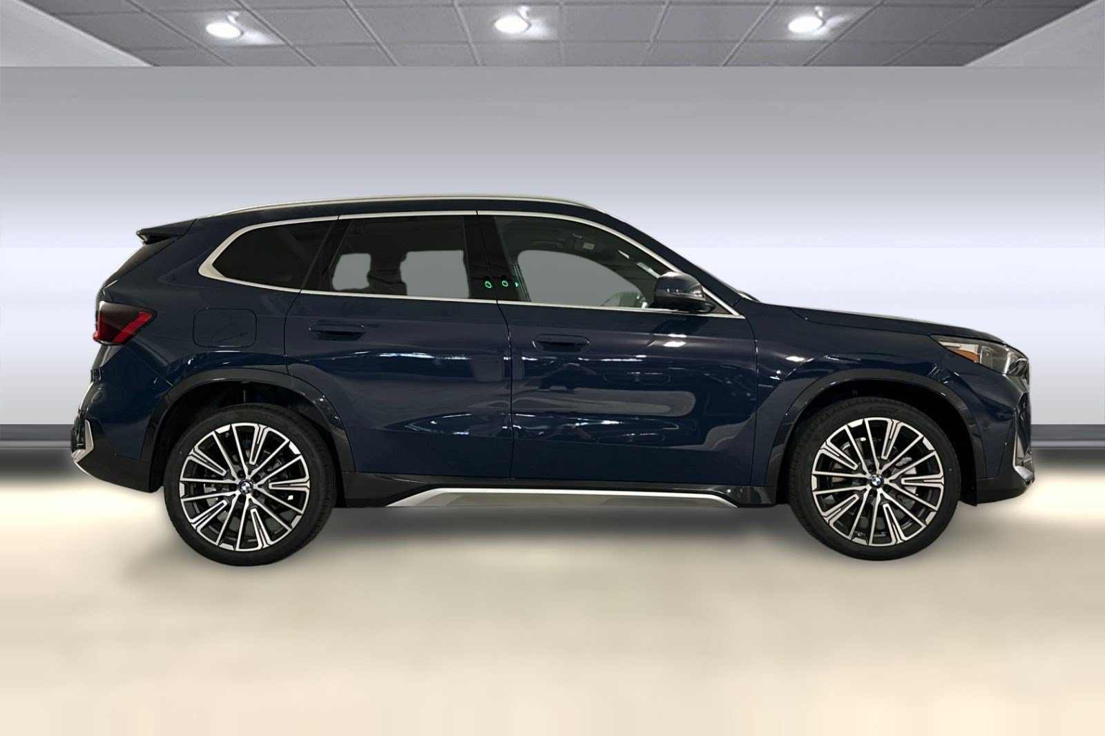 New 2026 BMW X1 xDrive28i w/ Technology Package AWD/4WD image 8