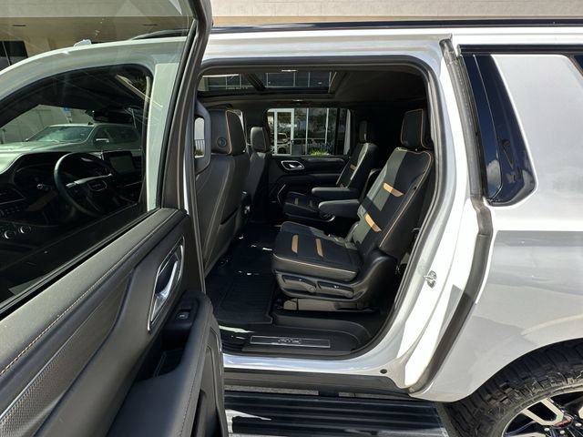 Used 2024 GMC Yukon XL AT4 w/ AT4 Premium Package AWD/4WD image 30