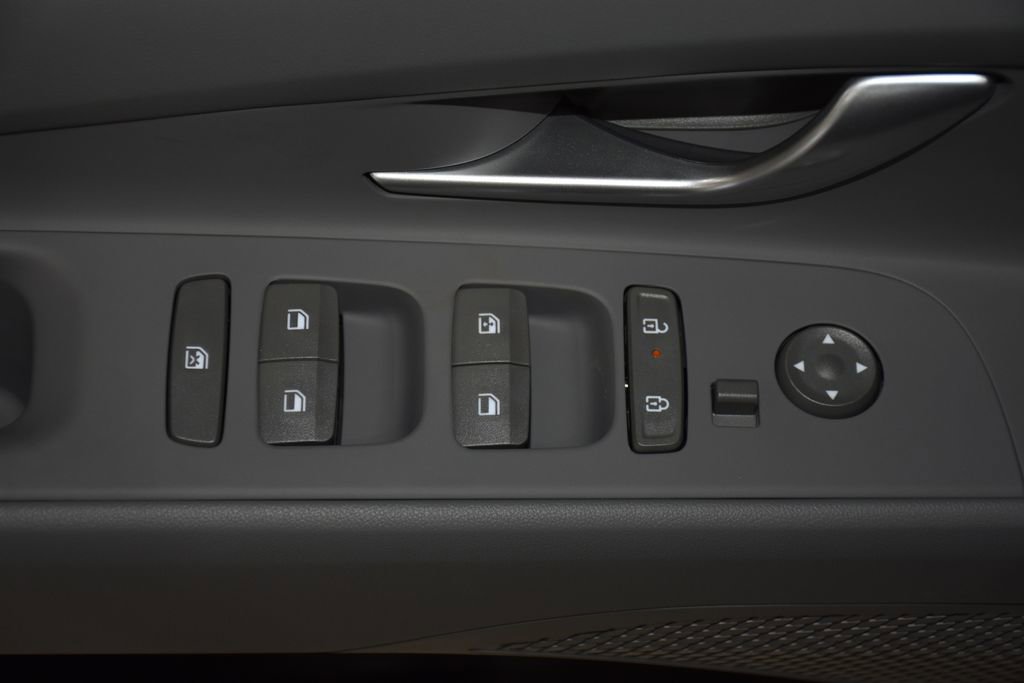 New 2026 Hyundai Elantra Sport image 23