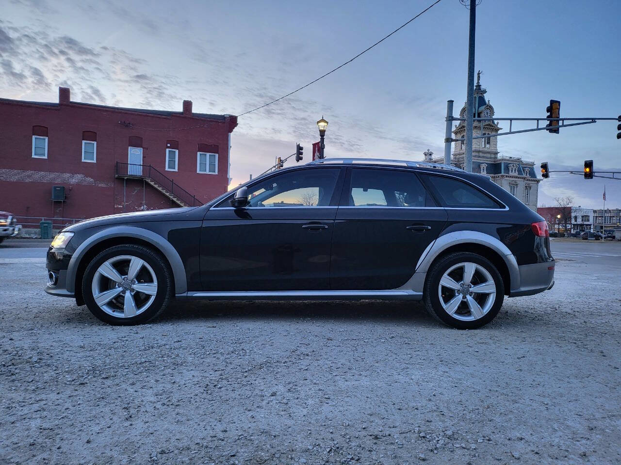 Used 2013 Audi A4 Premium Plus w/ Premium Plus Pkg AWD/4WD image 2