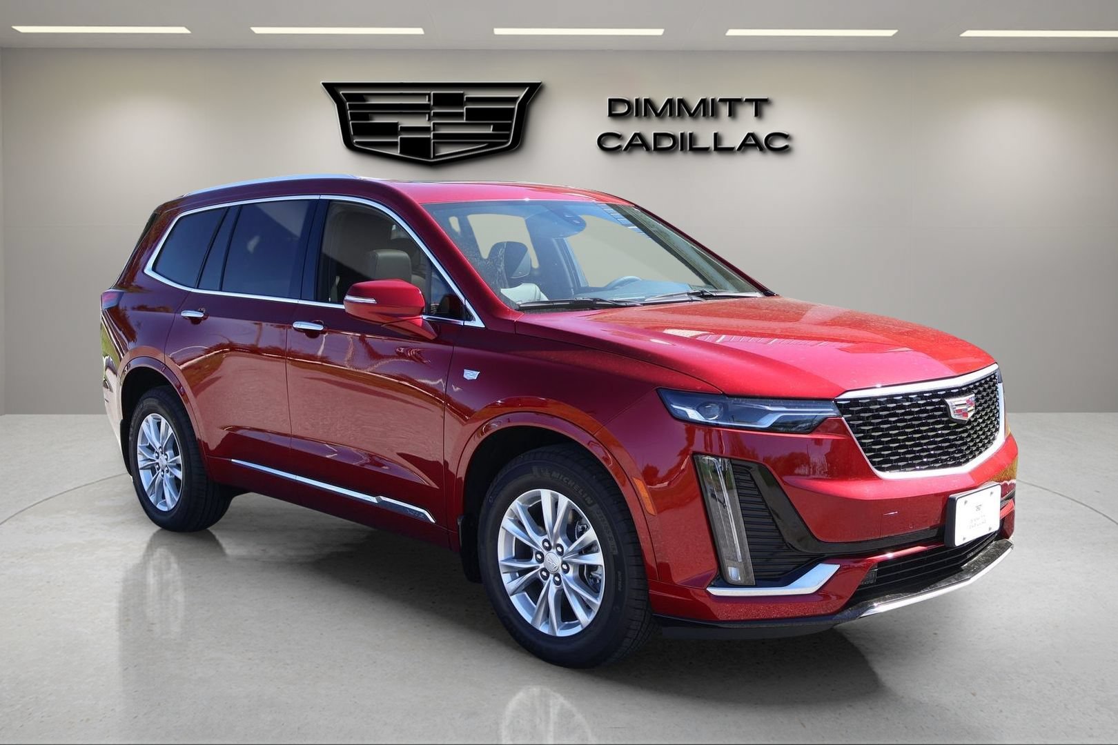 New 2025 Cadillac XT6 Luxury w/ LPO, Floor Liner Package AWD/4WD image 3
