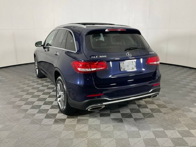 Used 2016 Mercedes-Benz GLC 300 4MATIC image 4