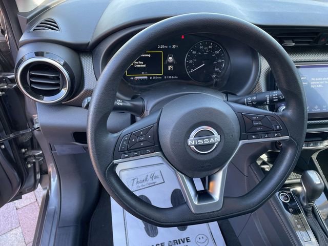 Used 2022 Nissan Kicks SV image 11