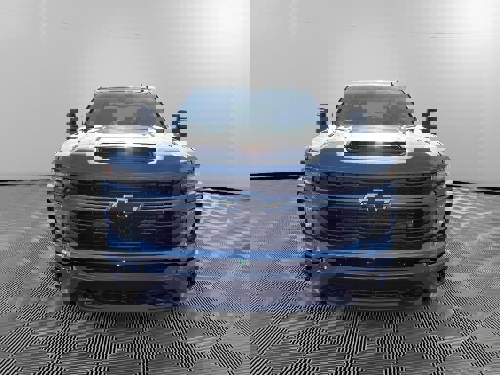 New 2026 Chevrolet Silverado 2500 Custom w/ Custom Convenience Package video 2