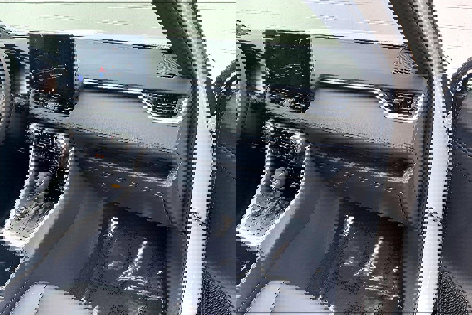 Used 2025 Toyota RAV4 XSE image 21