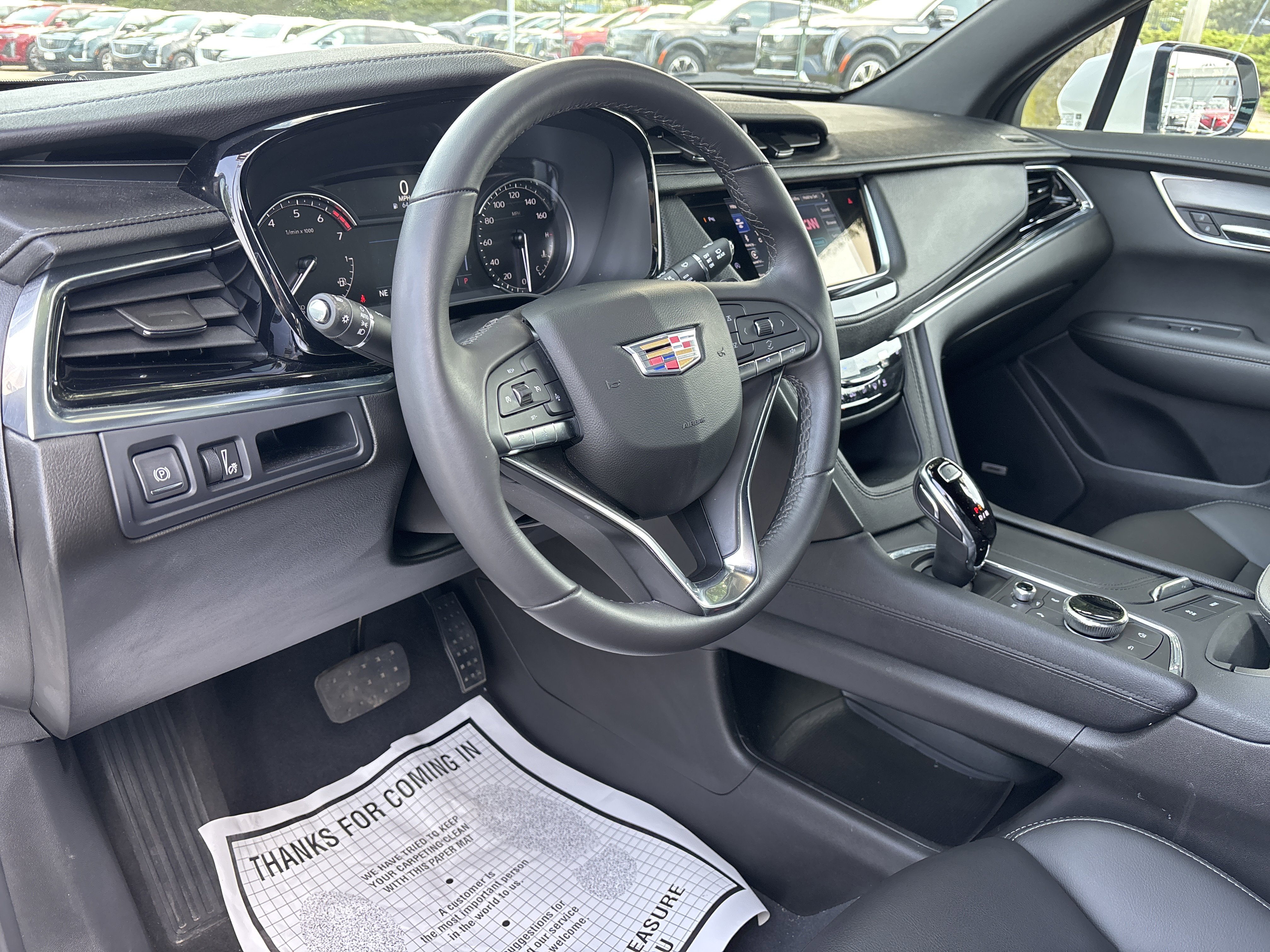Used 2024 Cadillac XT6 Luxury w/ LPO, Floor Liner Package image 24