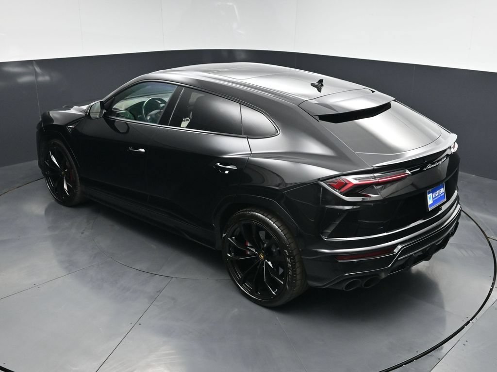 Used 2022 Lamborghini Urus AWD/4WD image 16