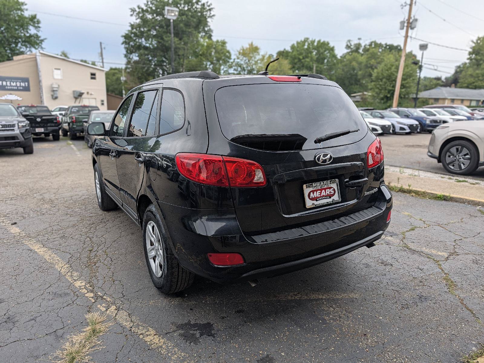 Used 2009 Hyundai Santa Fe GLS FWD image 11