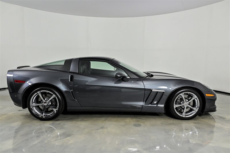 Used 2013 Chevrolet Corvette Grand Sport w/ 2LT Preferred Equipment Group RWD image 10