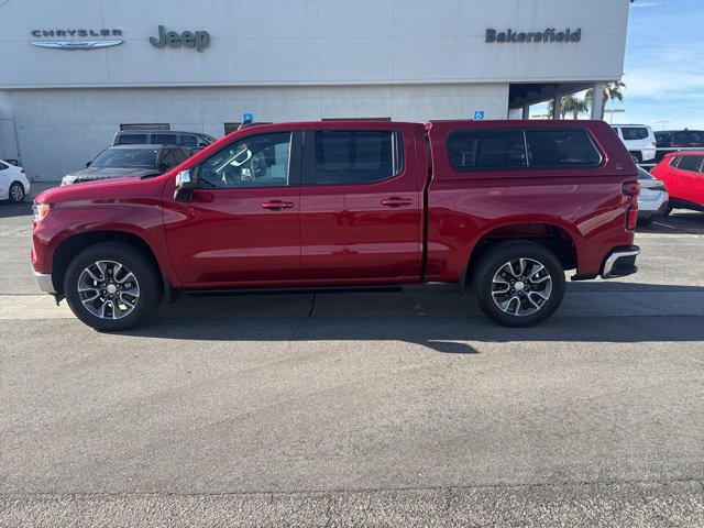 Used 2023 Chevrolet Silverado 1500 LT image 2