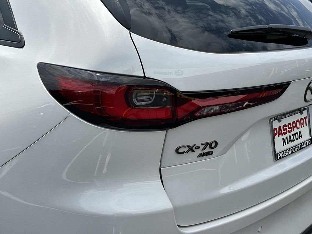 Used 2026 MAZDA CX-70 3.3 Turbo w/ Preferred Package AWD/4WD image 10