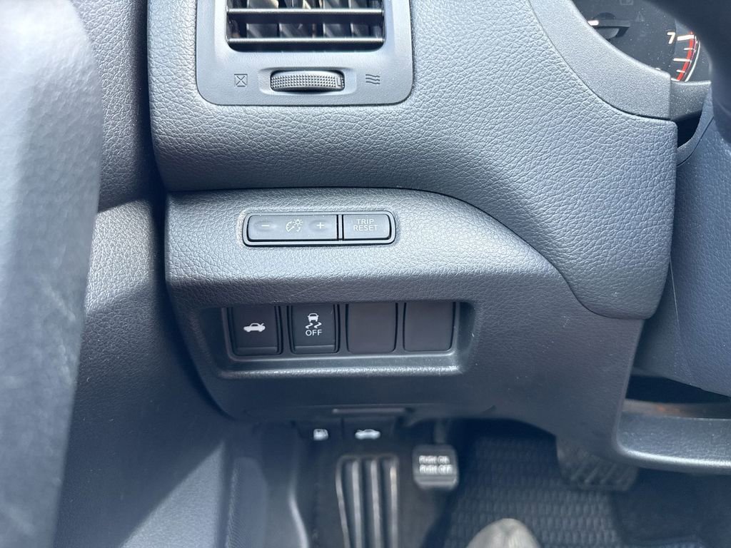 Used 2018 Nissan Altima 2.5 SR w/ SR Special Edition image 19