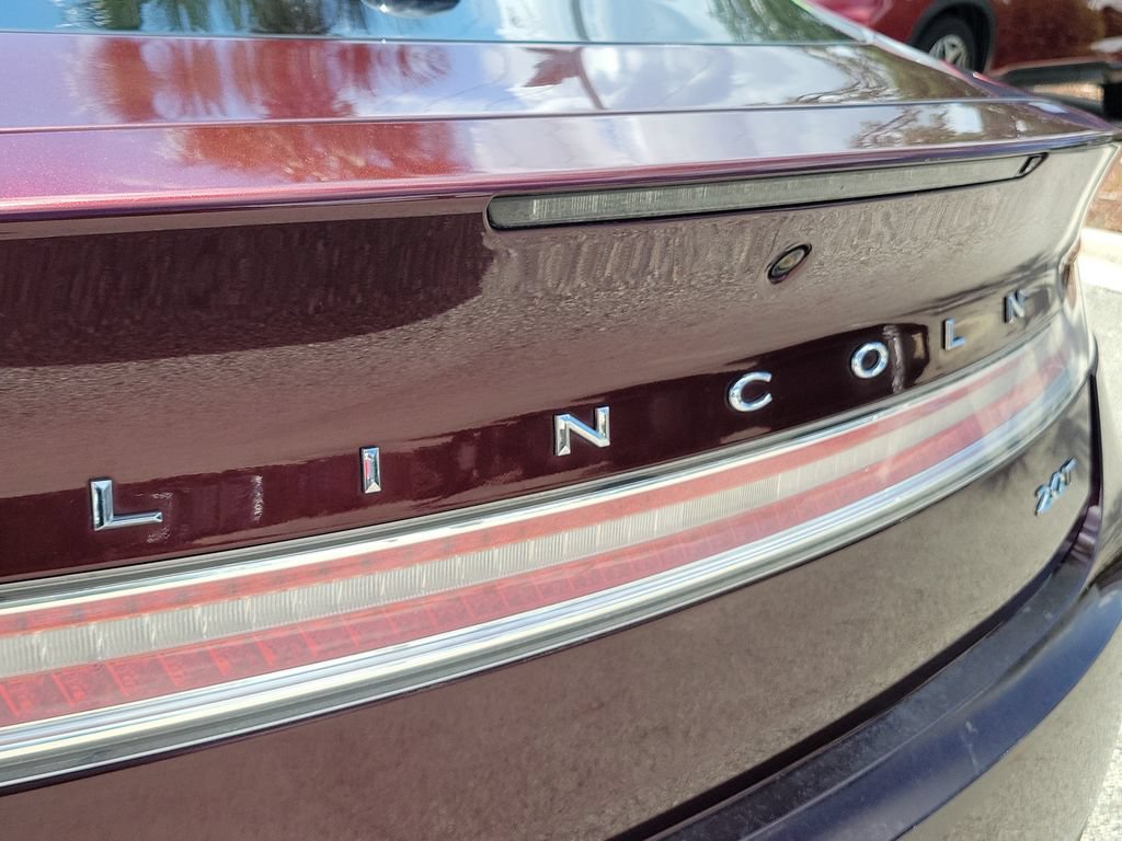 Used 2017 Lincoln MKZ Reserve w/ Luxury Package FWD image 7