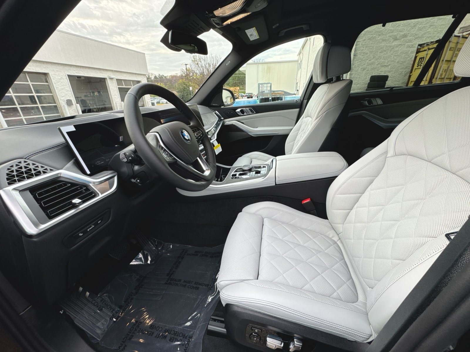 New 2026 BMW X5 xDrive50e AWD/4WD image 10