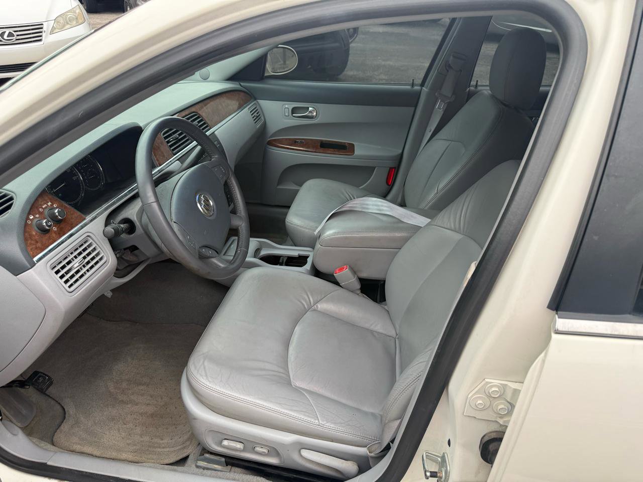 Used 2005 Buick LaCrosse CXL w/ Gold Convenience Package FWD image 10