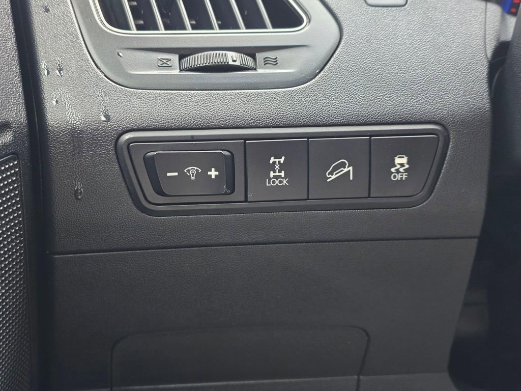 Used 2014 Hyundai Tucson SE image 19