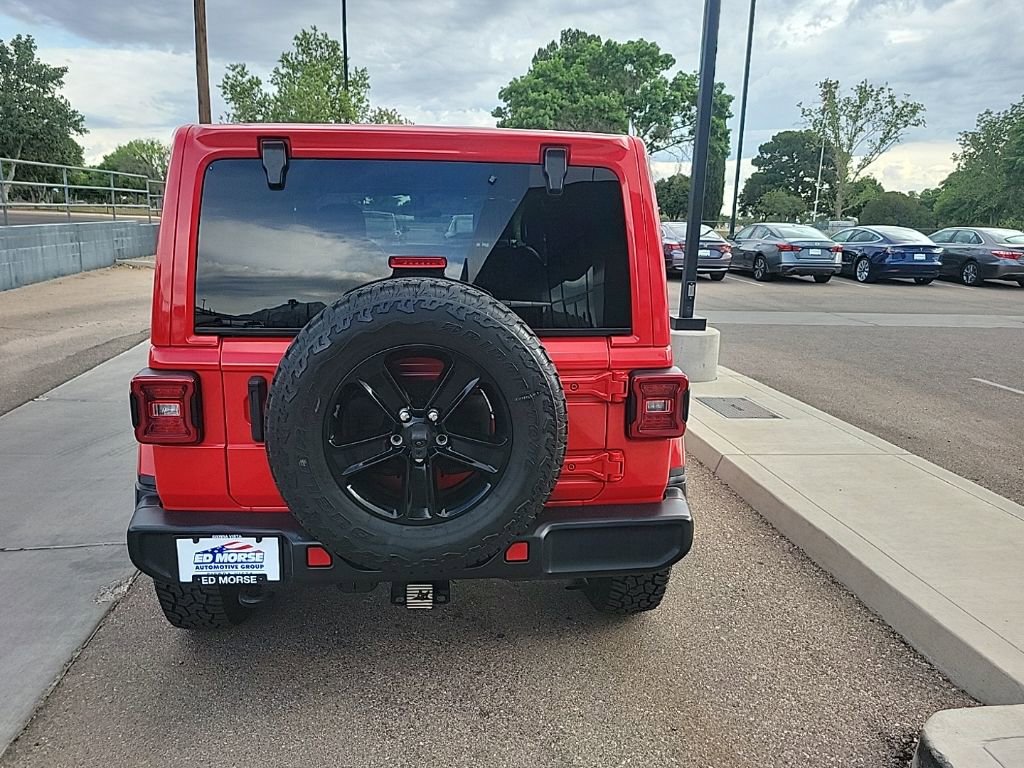 Used 2021 Jeep Wrangler Unlimited Sahara AWD/4WD image 6
