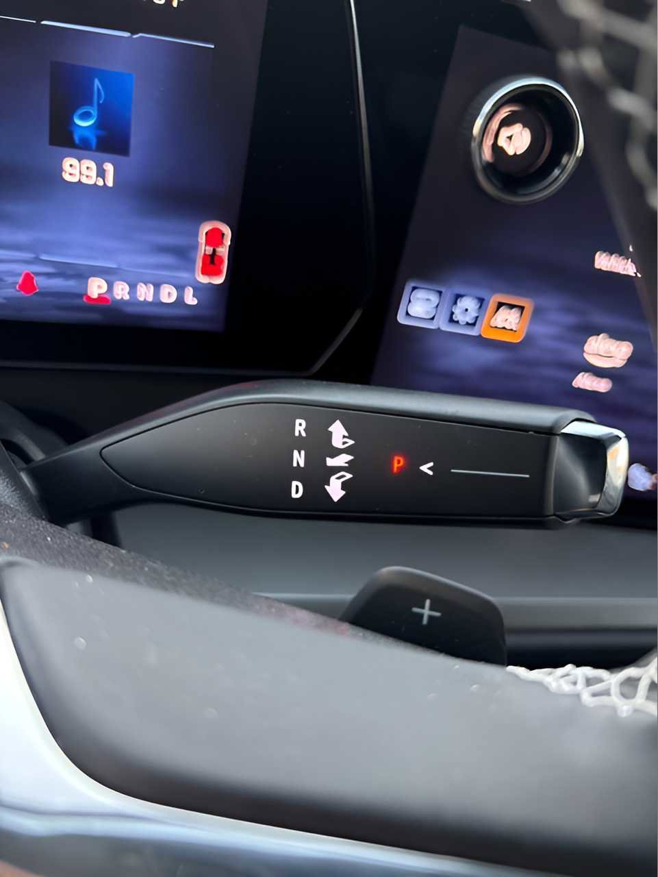 Used 2025 Chevrolet Traverse LT image 28