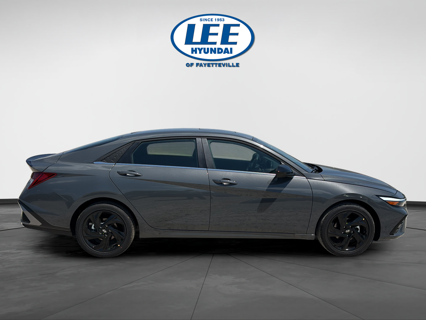 New 2026 Hyundai Elantra SEL Sport Premium FWD image 2