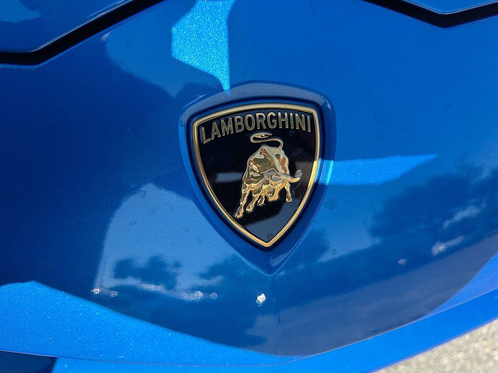 Used 2022 Lamborghini Urus image 10