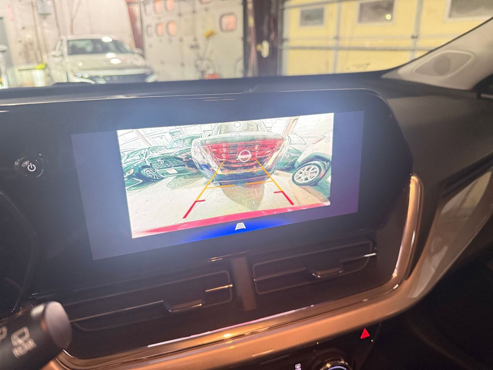 Used 2025 Chevrolet Trax LT image 17