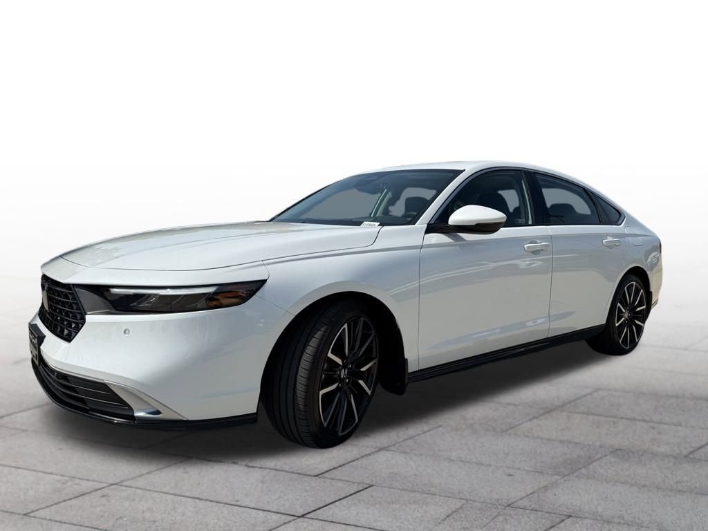 Used 2024 Honda Accord Touring image 3