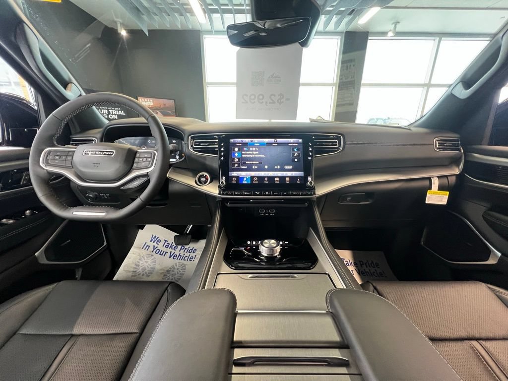 New 2026 Jeep Grand Wagoneer L Limited AWD/4WD image 12
