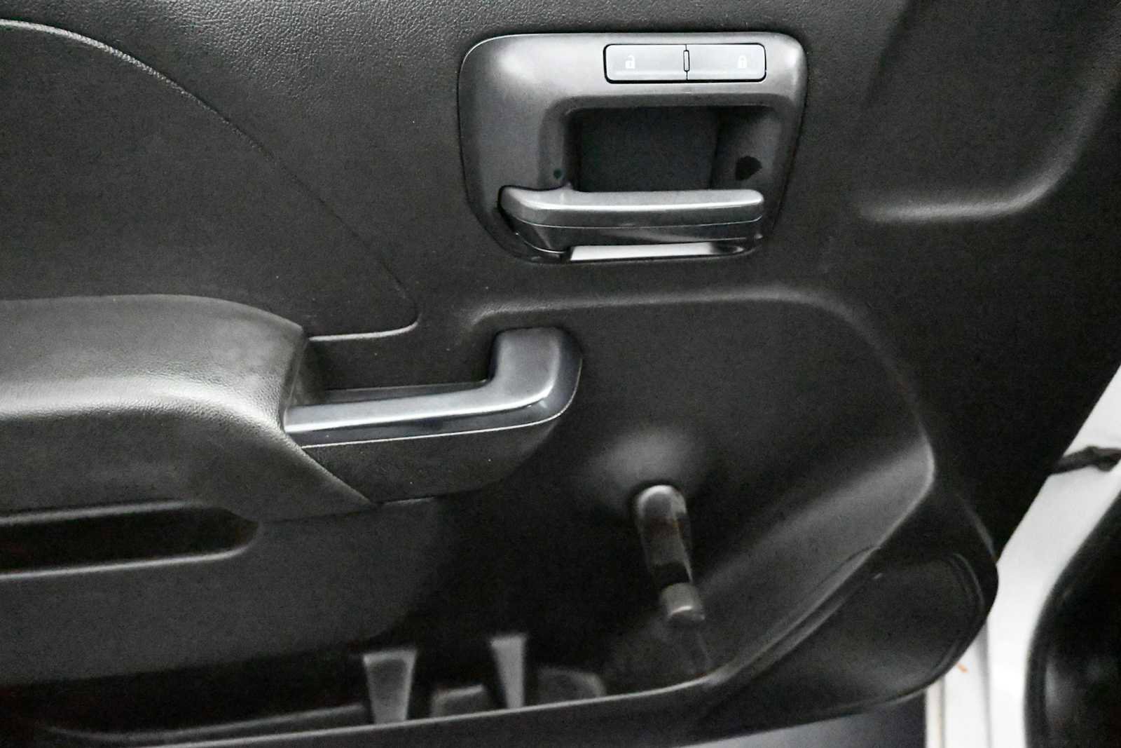 Used 2015 GMC Sierra 1500 2WD Regular Cab image 10