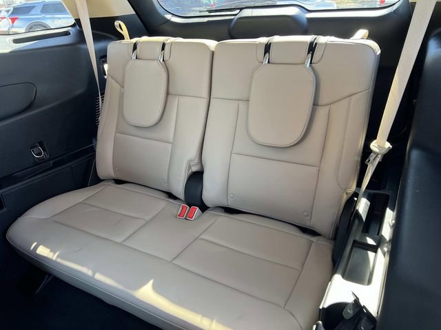 Certified 2023 Ford Explorer XLT w/ Equipment Group 202A image 15