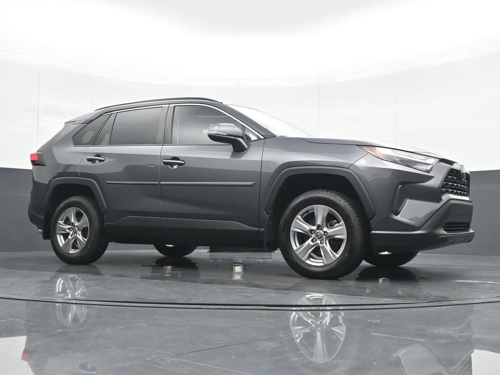 Used 2022 Toyota RAV4 XLE w/ Convenience Package image 23