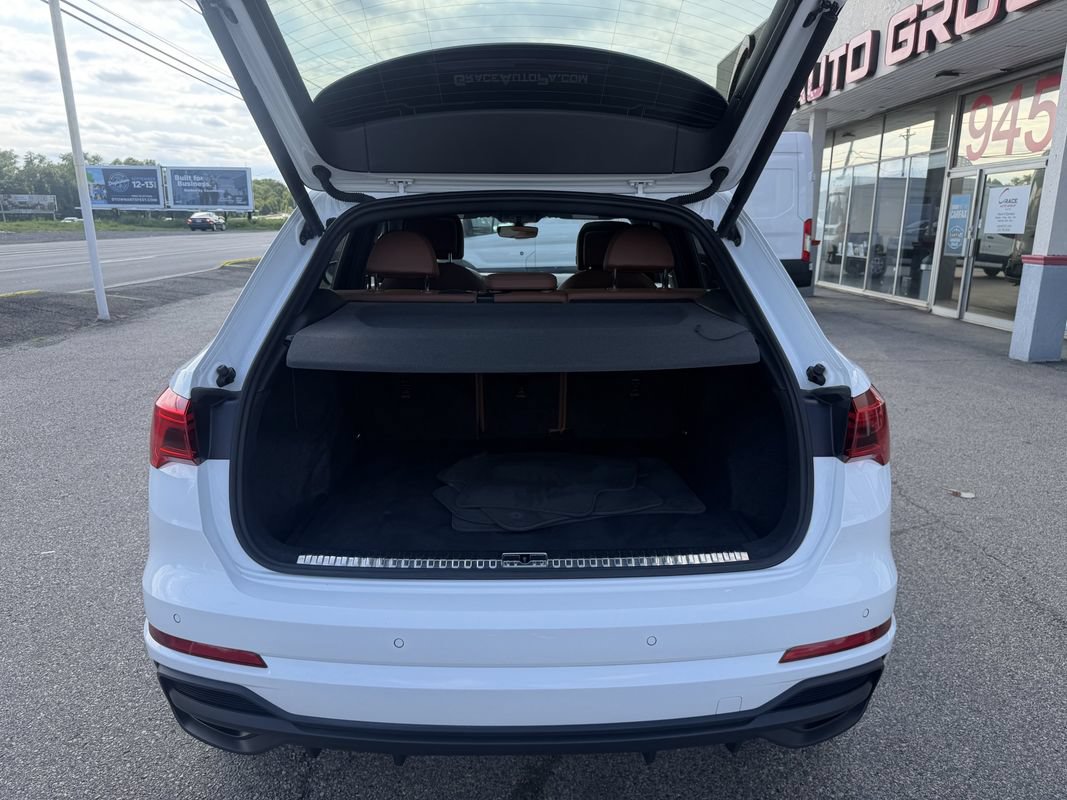 Used 2025 Audi Q3 2.0T Premium AWD/4WD image 37